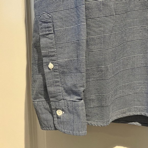 Excellent Quality Brooks Brothers Red Fleece checked dress shirt - Size Large - Picture 3 of 6